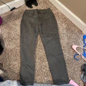 Maurice’s green skinny M-S